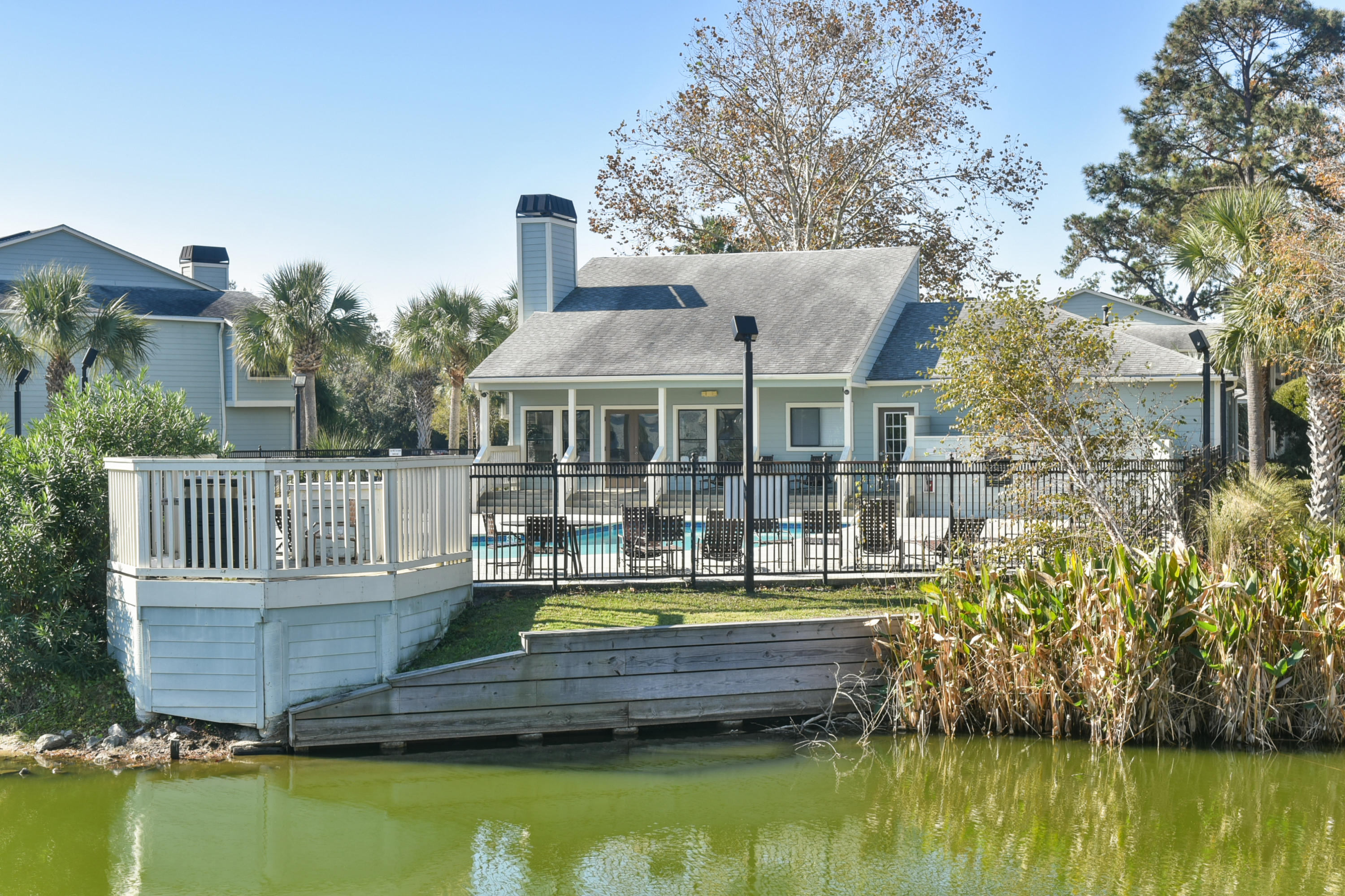 1481 Center Street, Unit 1303 Mount Pleasant, SC 29464 - Photo 13 of 20 Neighborhood clubhouse & pool