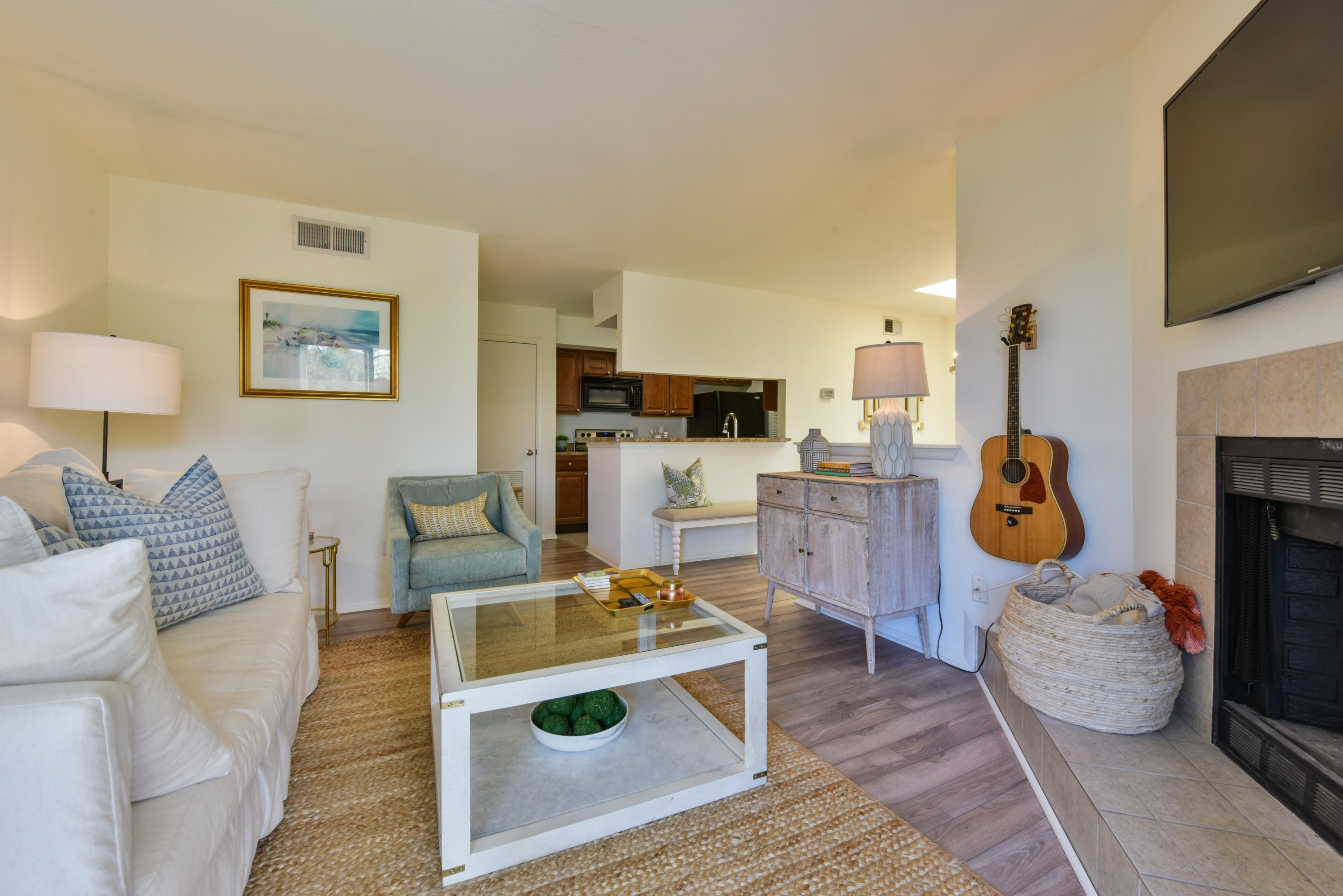 1481 Center Street, Unit 1303 Mount Pleasant, SC 29464 - Photo 6 of 20 Living room