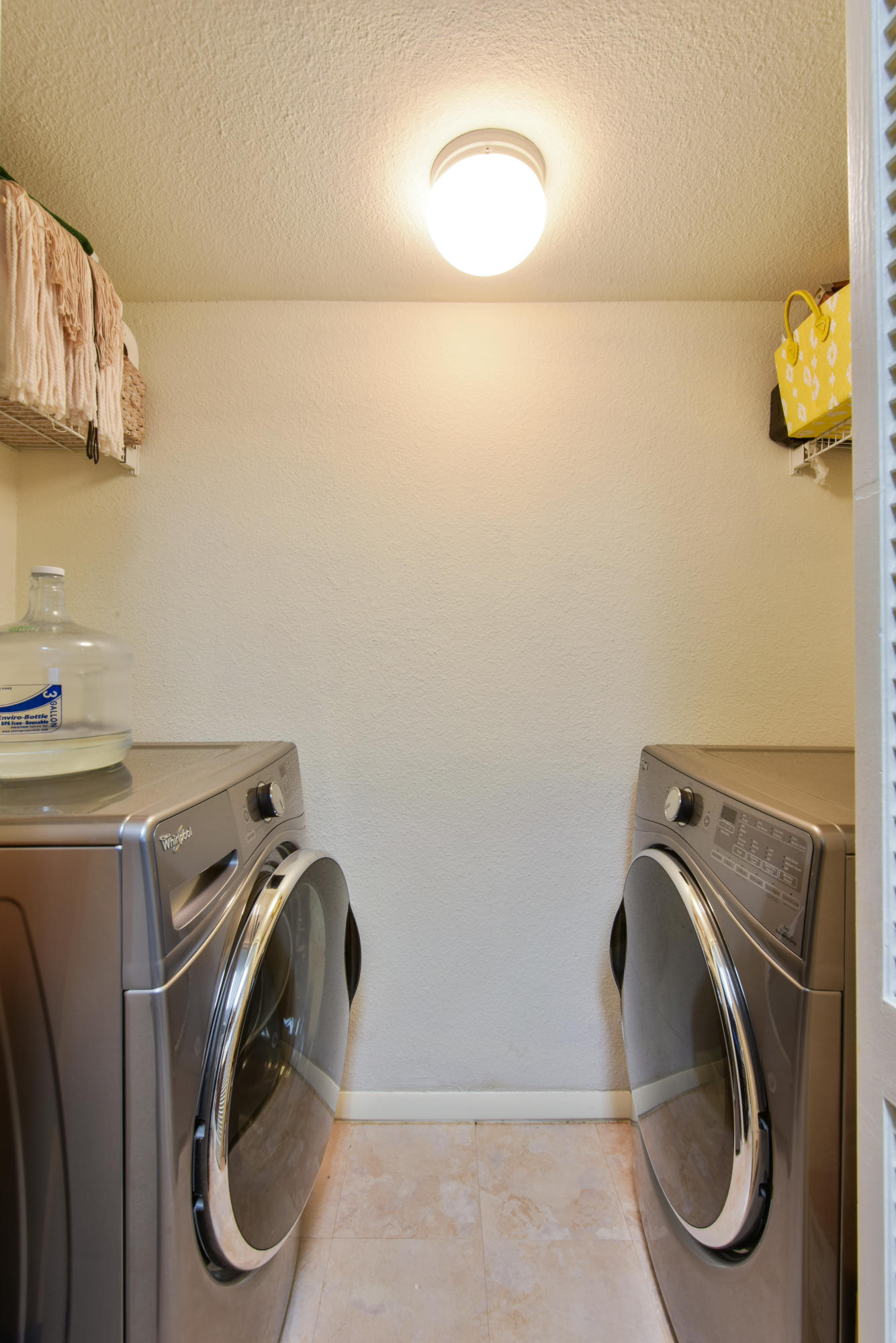 1481 Center Street, Unit 1303 Mount Pleasant, SC 29464 - Photo 9 of 20 laundry room