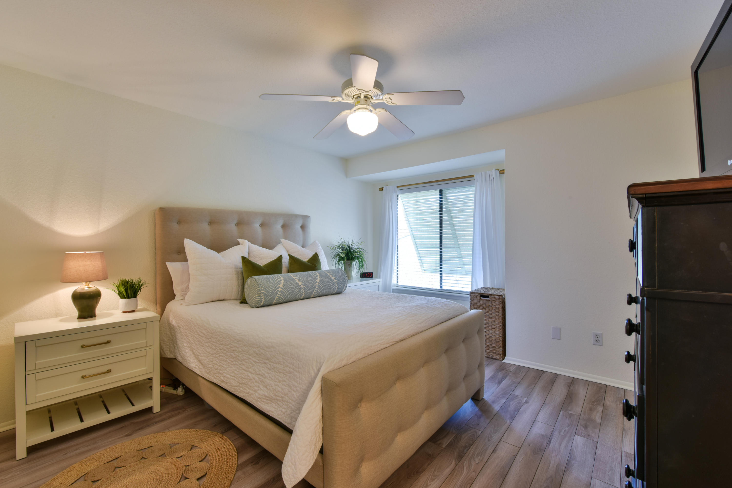 1481 Center Street, Unit 1303 Mount Pleasant, SC 29464 - Photo 10 of 20 bedroom