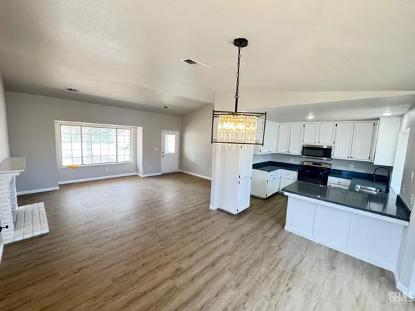 $409,900 | Undisclosed Address, Tehachapi, CA 93561