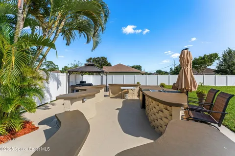 $495,000 | 658 Binney Street Northeast, Palm Bay, FL 32907