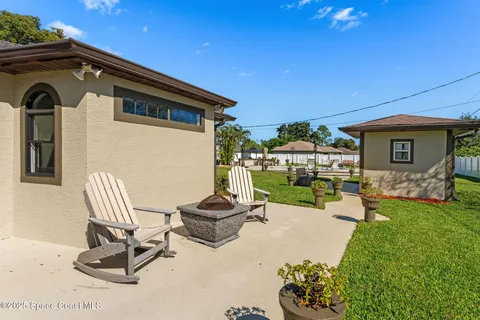 $495,000 | 658 Binney Street Northeast, Palm Bay, FL 32907