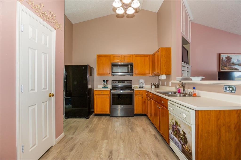 2120 Quarter Path Road Cicero, IN 46034 - Photo 10 of 29 Gallery Image 10