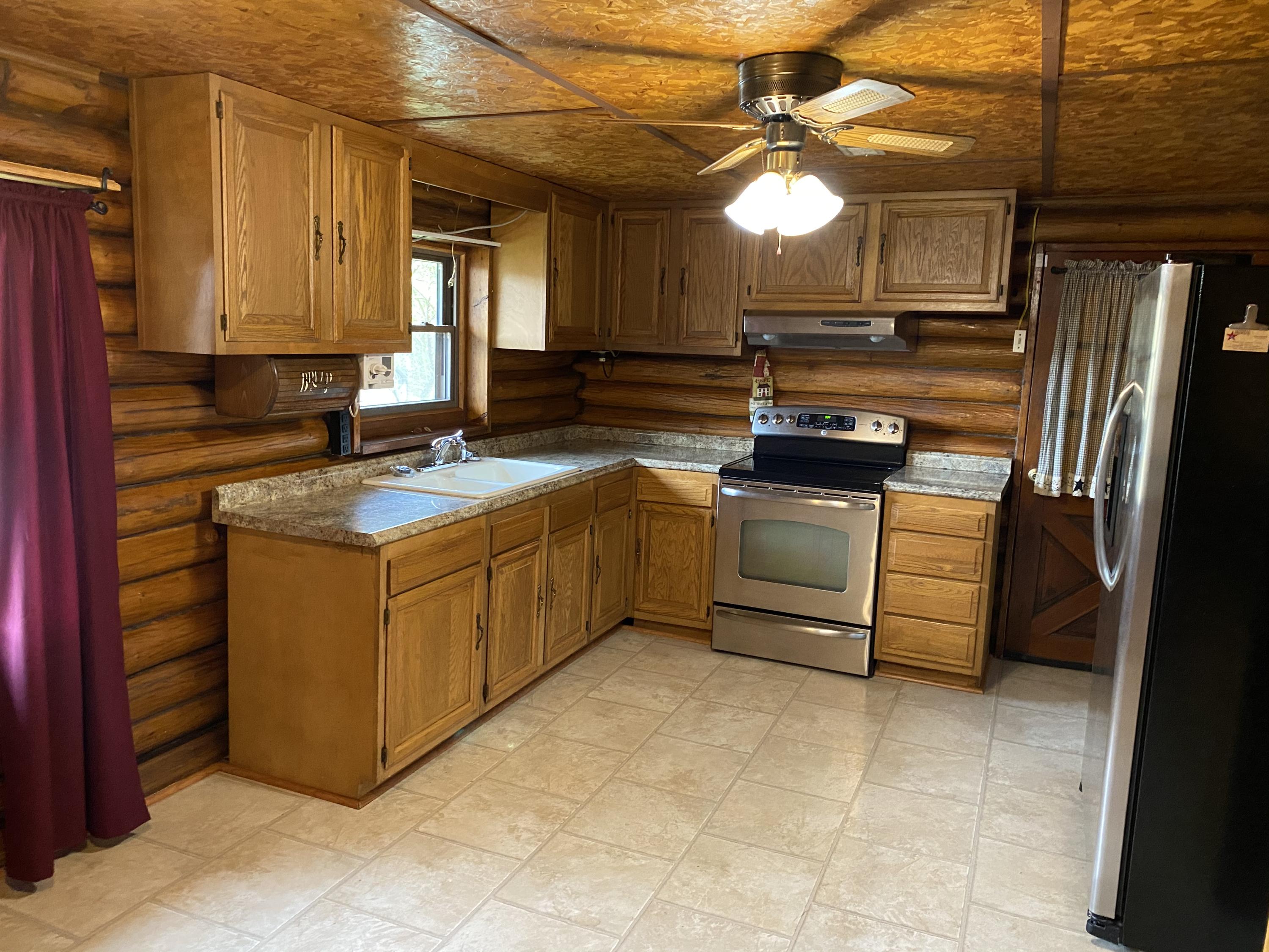 376 Wade Bulla Road Watauga, TN 37694 - Photo 5 of 16 4E69240E-3056-405A-BB9B-3F64835F8E56