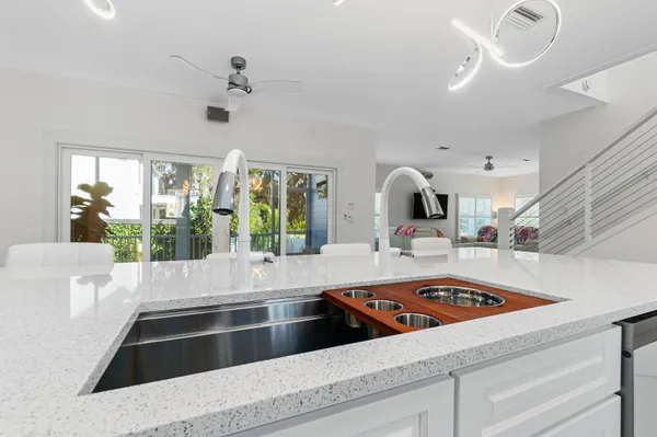 $1,290,000 | 38 Dufferin Street, St. Augustine, FL 32084
