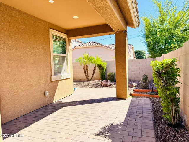 $2,600 | 3253 South Miller Drive, Chandler, AZ 85286
