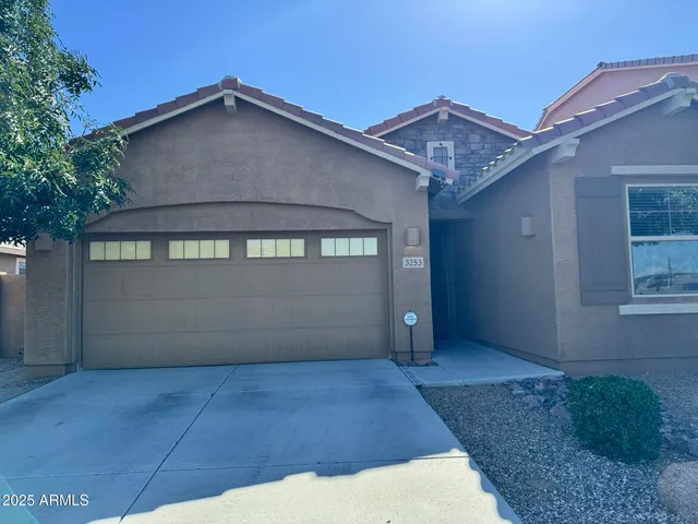 $2,600 | 3253 South Miller Drive, Chandler, AZ 85286