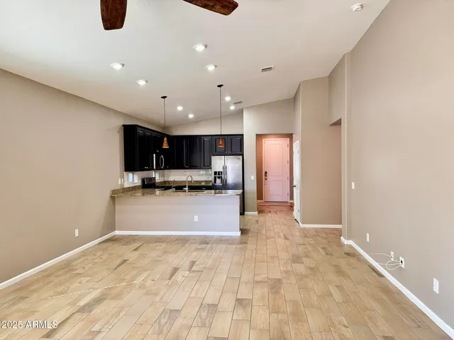 $2,600 | 3253 South Miller Drive, Chandler, AZ 85286