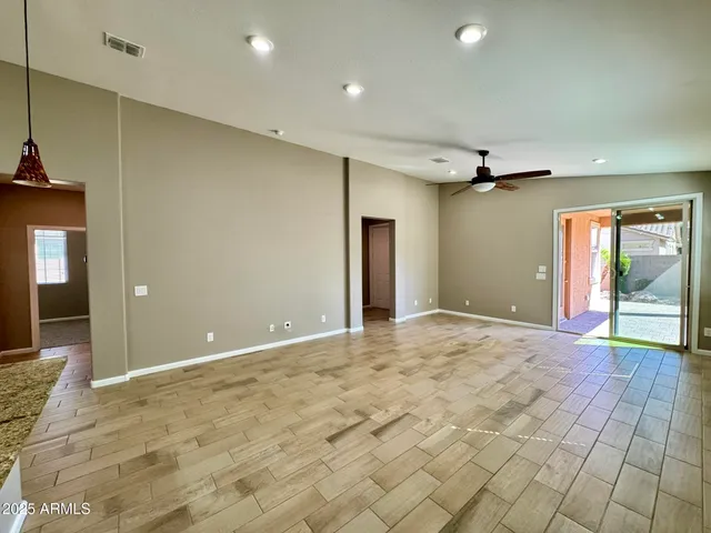 $2,600 | 3253 South Miller Drive, Chandler, AZ 85286