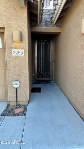 $2,600 | 3253 South Miller Drive, Chandler, AZ 85286