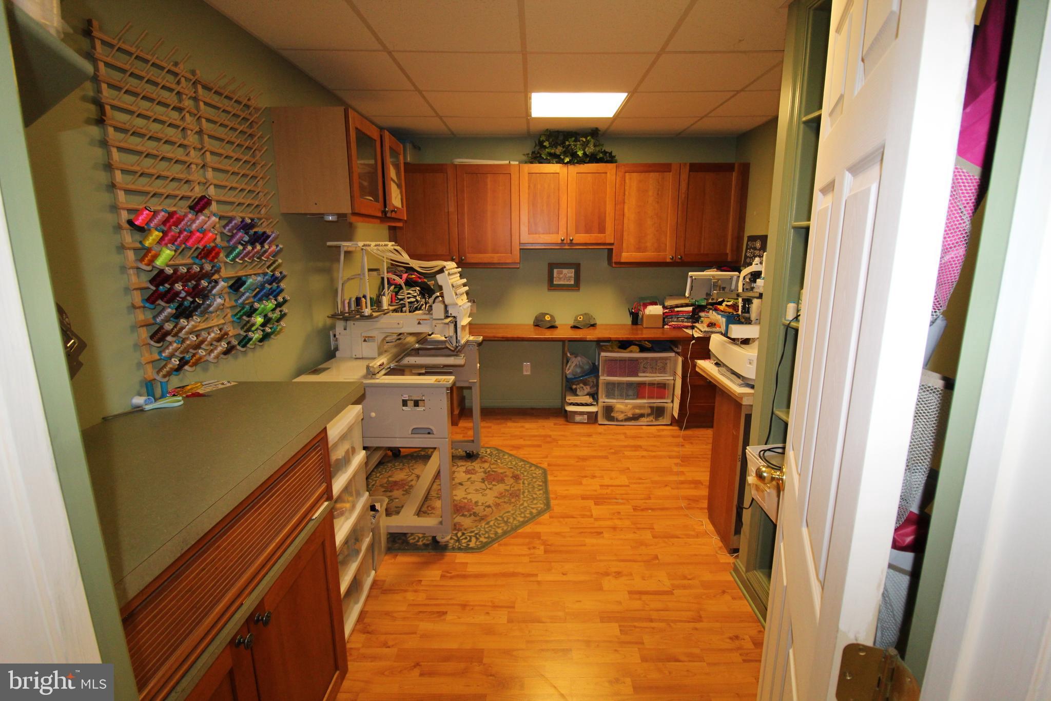 3513 Ensors Shop Road Midland, VA 22728 - Photo 35 of 54 Craft room