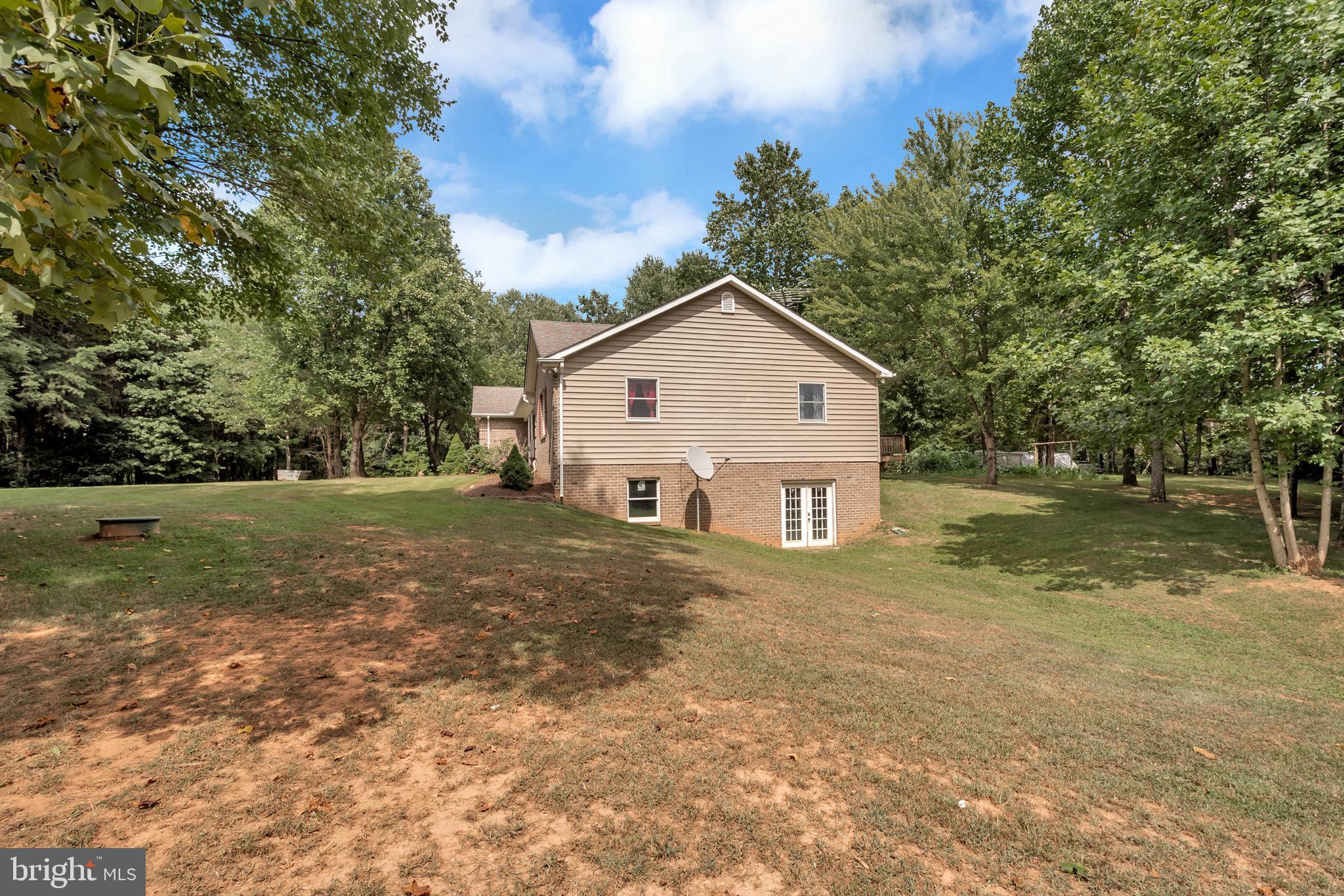 3513 Ensors Shop Road Midland, VA 22728 - Photo 47 of 54 So much space!