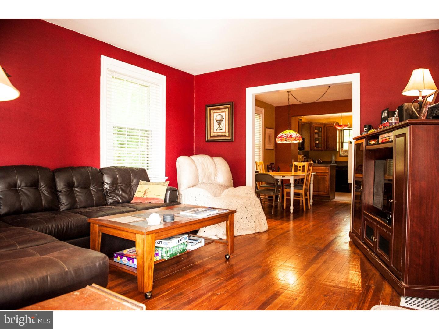 544 Kansas Road Warrington, PA 18976 - Photo 4 of 20 Gallery Image 4