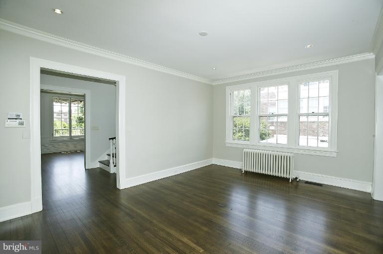 2237 Bancroft Place Northwest Washington, DC 20008 - Photo 13 of 24 Dining Room