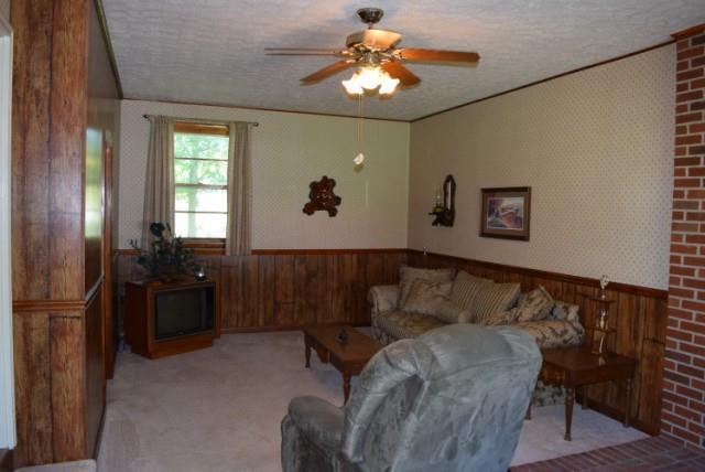 116 Black Road Dickson, TN 37055 - Photo 10 of 21 a living room with furniture and a window
