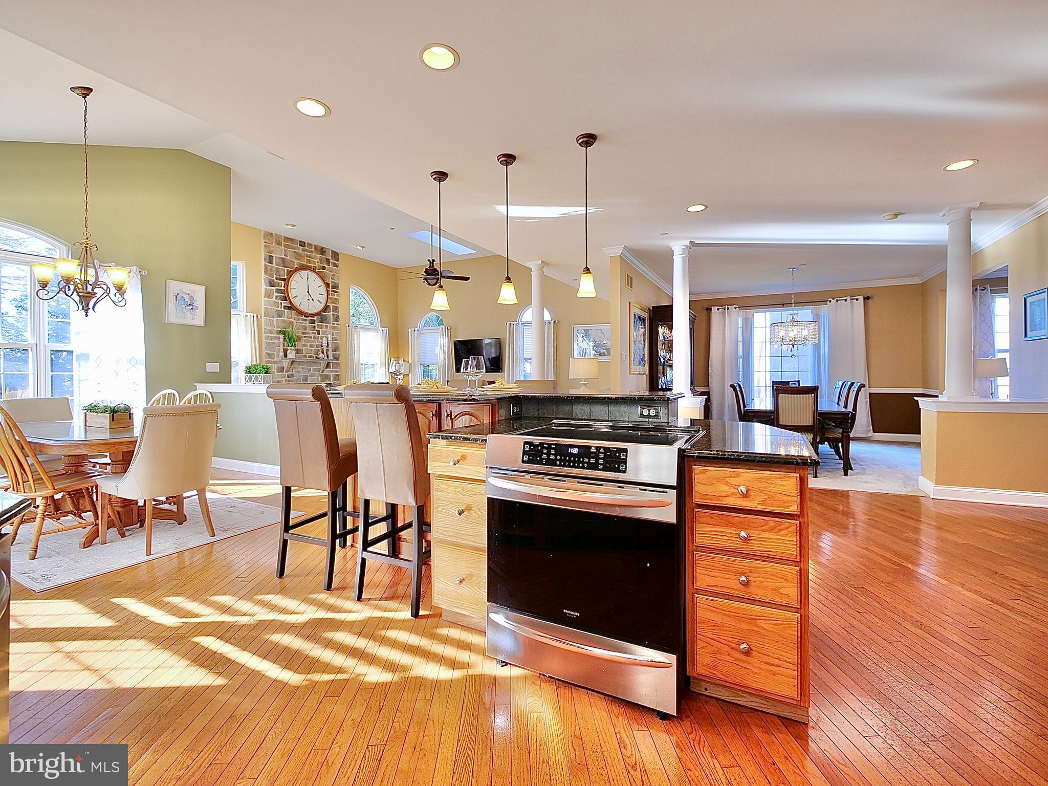 777 Kelli Lane Springfield, PA 19064 - Photo 17 of 68 Kitchen