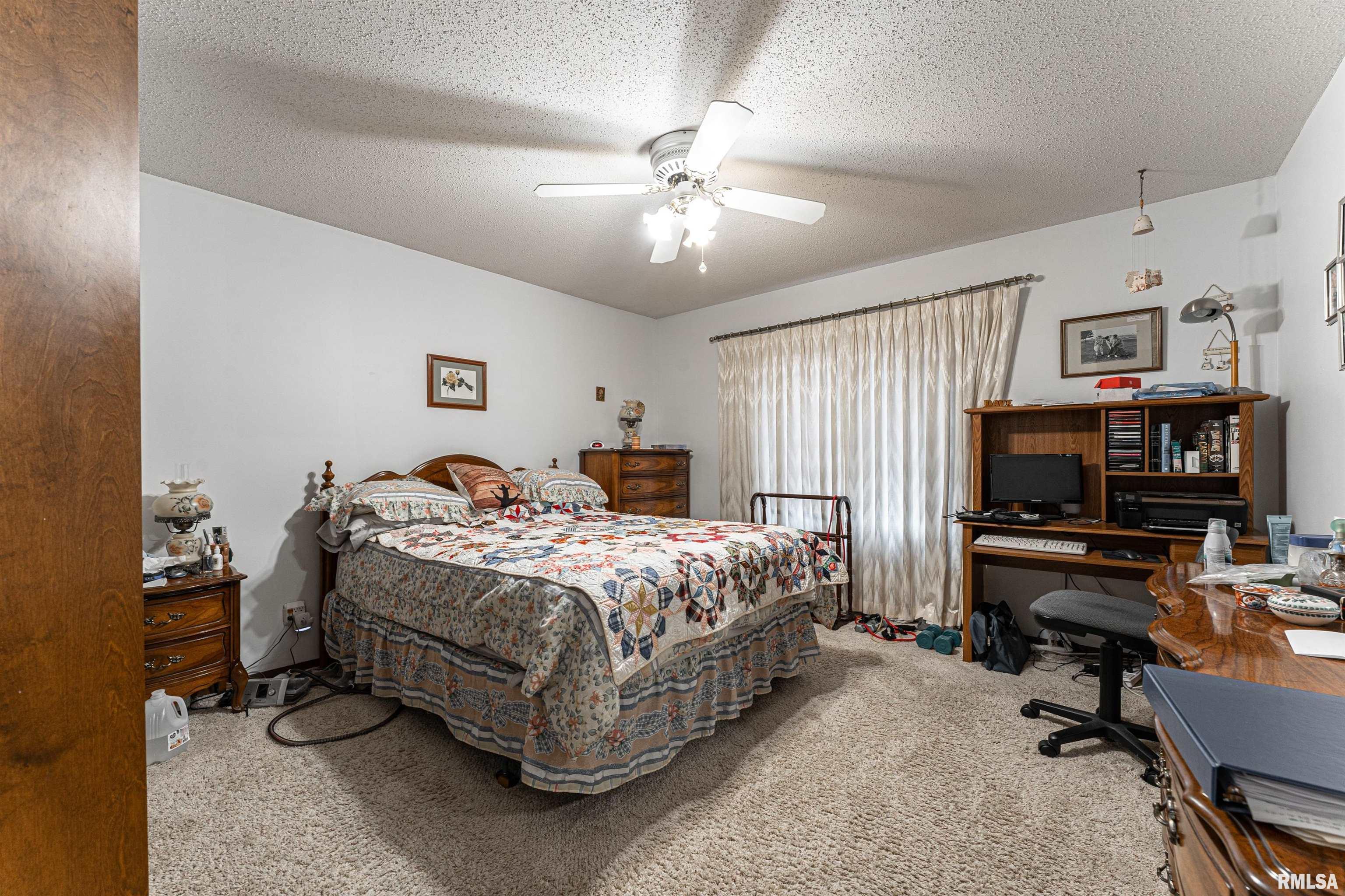 2324 Railsplitter Avenue Lincoln, IL 62656 - Photo 8 of 23 Gallery Image 8