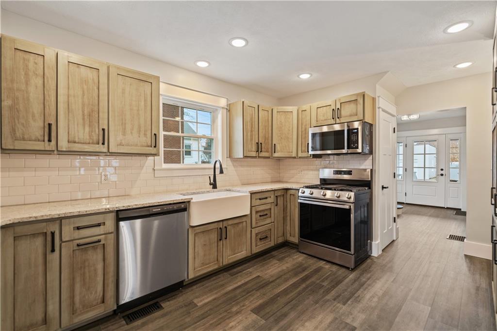 1000 Marshall Road Monaca, PA 15061 - Photo 13 of 36 Completely custom kitchen