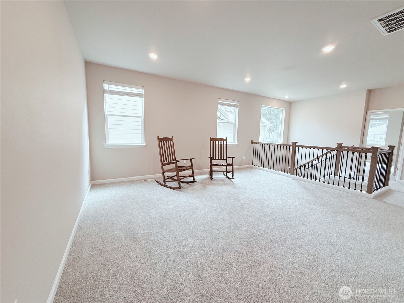12911 Emerald Ridge Boulevard East Puyallup, WA 98374 - Photo 14 of 30