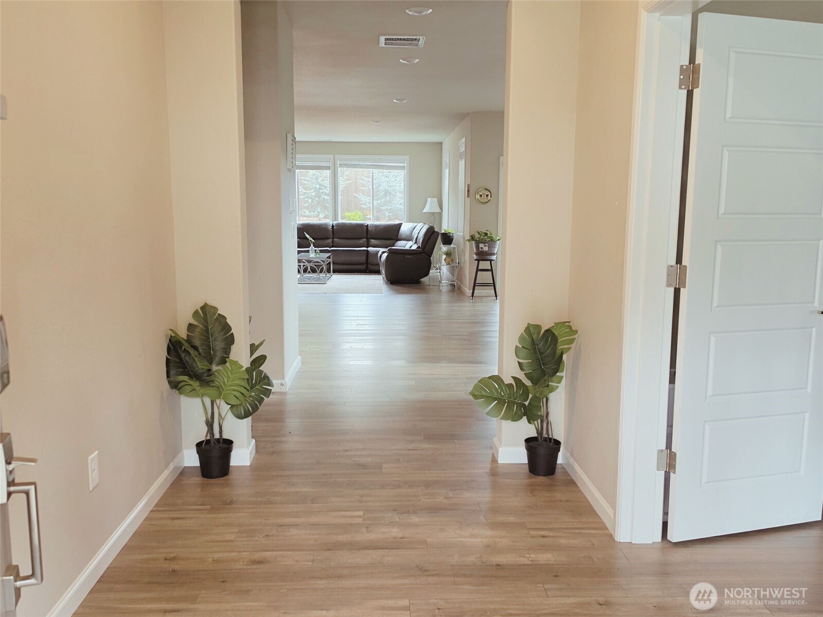 12911 Emerald Ridge Boulevard East Puyallup, WA 98374 - Photo 2 of 30