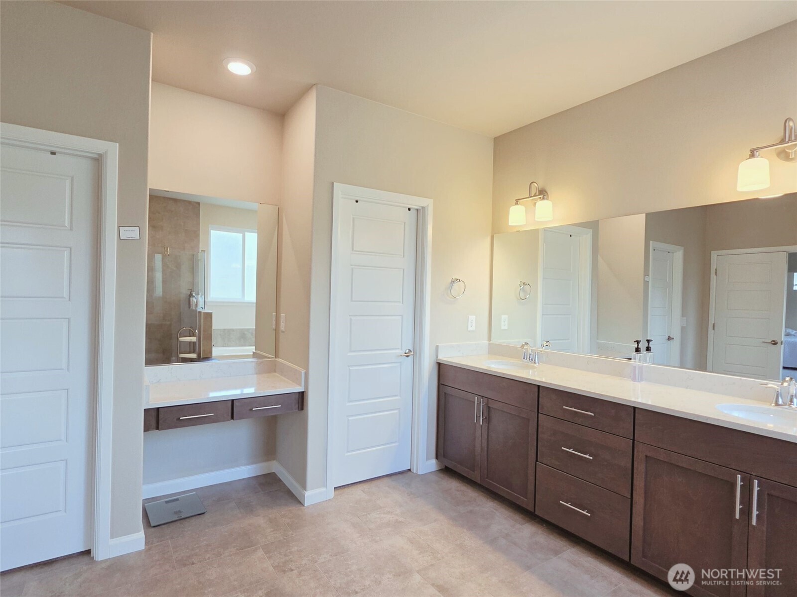 12911 Emerald Ridge Boulevard East Puyallup, WA 98374 - Photo 21 of 30