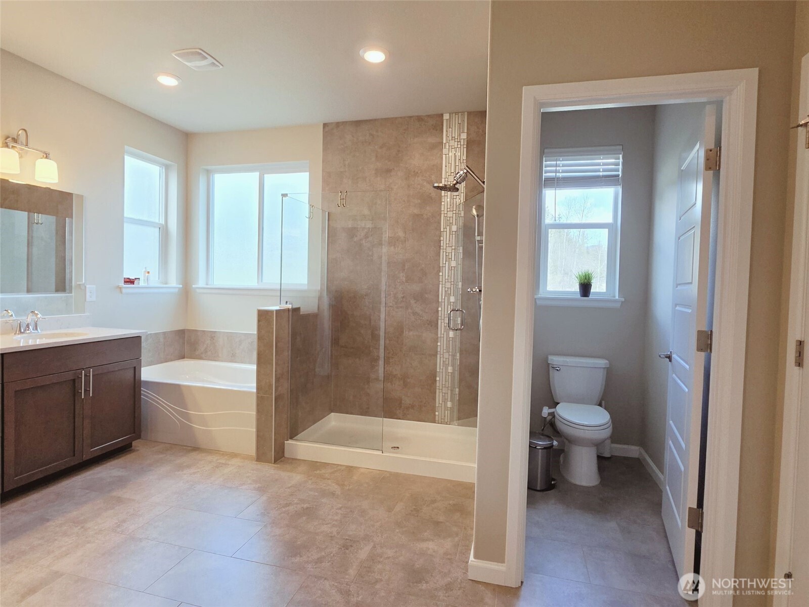 12911 Emerald Ridge Boulevard East Puyallup, WA 98374 - Photo 23 of 30