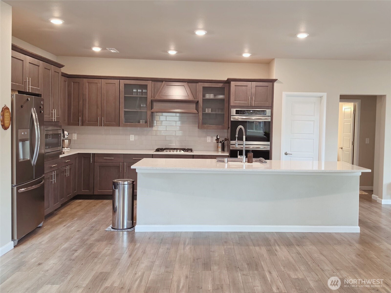 12911 Emerald Ridge Boulevard East Puyallup, WA 98374 - Photo 4 of 30