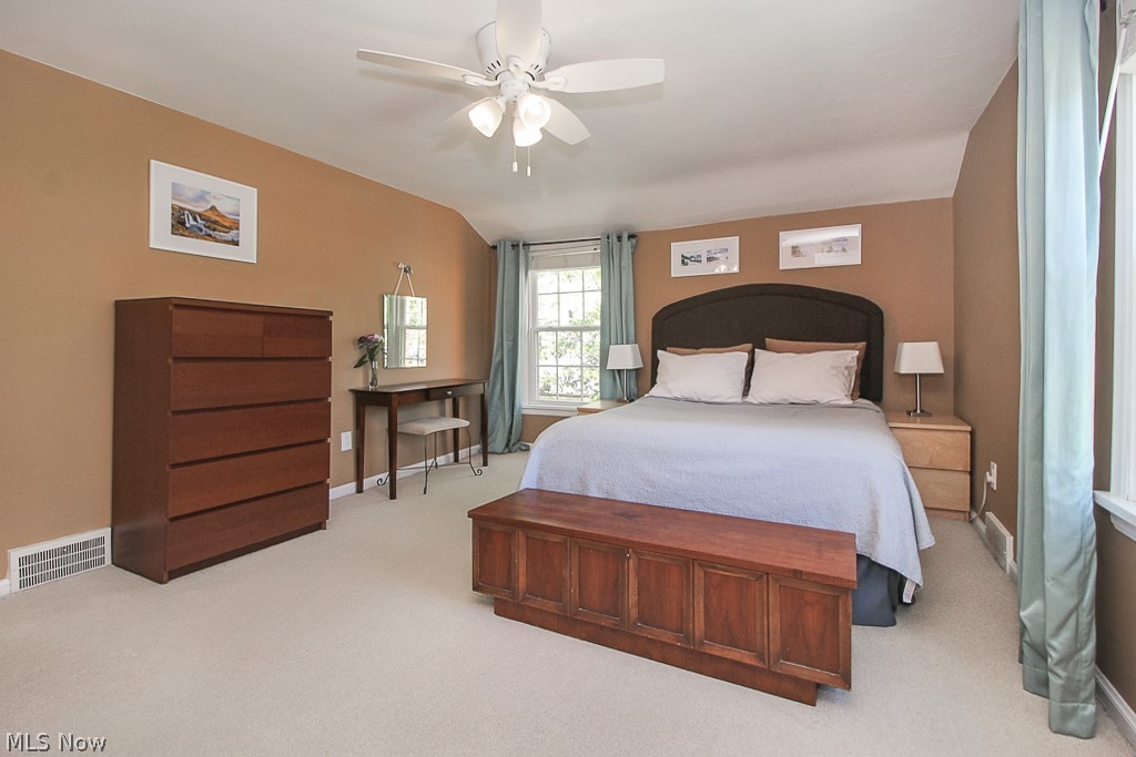2069 Revere Road Cleveland, OH 44118 - Photo 9 of 23 Gallery Image 9