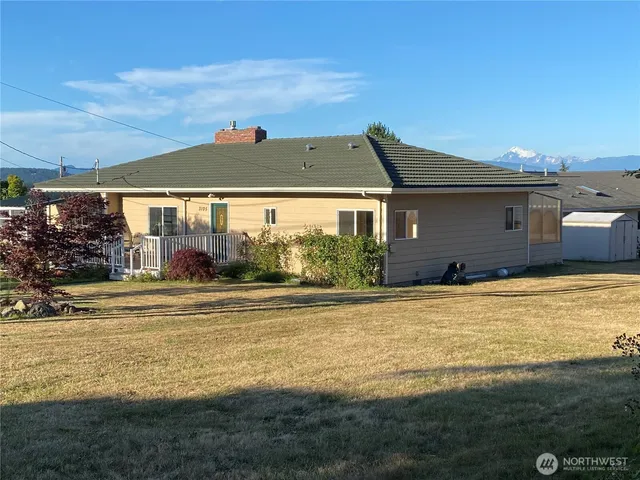 $645,000 | 3105 K Avenue, Anacortes, WA 98221