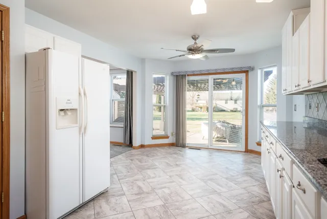 $390,000 | 206 Bear Dusk Way, Belvidere, IL 61008