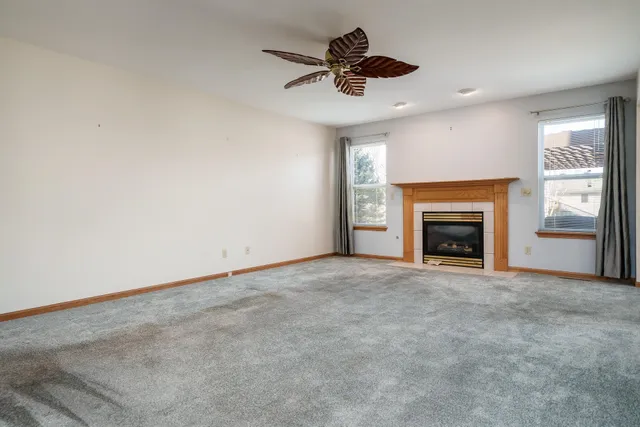 $390,000 | 206 Bear Dusk Way, Belvidere, IL 61008