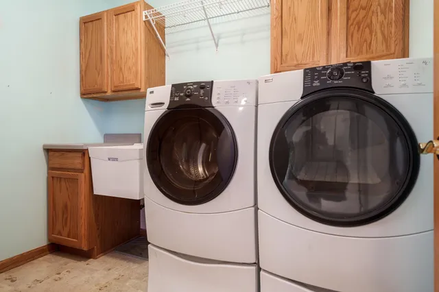 $390,000 | 206 Bear Dusk Way, Belvidere, IL 61008