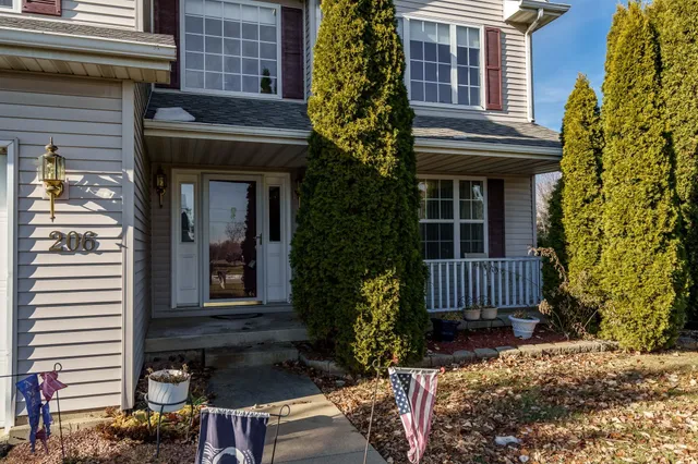 $390,000 | 206 Bear Dusk Way, Belvidere, IL 61008