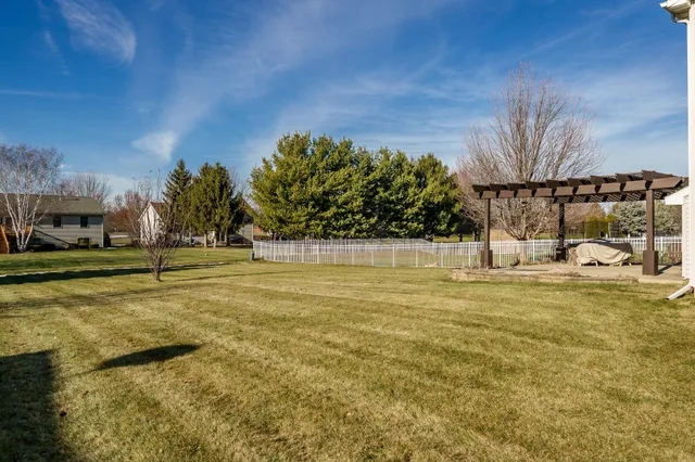 $390,000 | 206 Bear Dusk Way, Belvidere, IL 61008