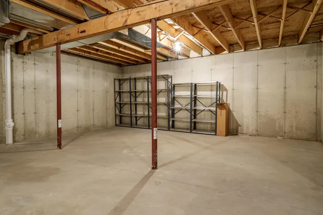 $390,000 | 206 Bear Dusk Way, Belvidere, IL 61008