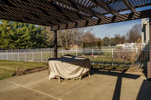 $390,000 | 206 Bear Dusk Way, Belvidere, IL 61008