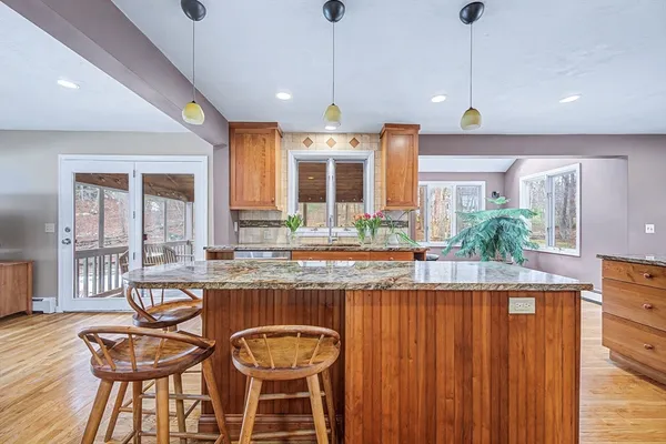 $875,000 | 6 Ledgestone Drive, Hopkinton, MA 01748