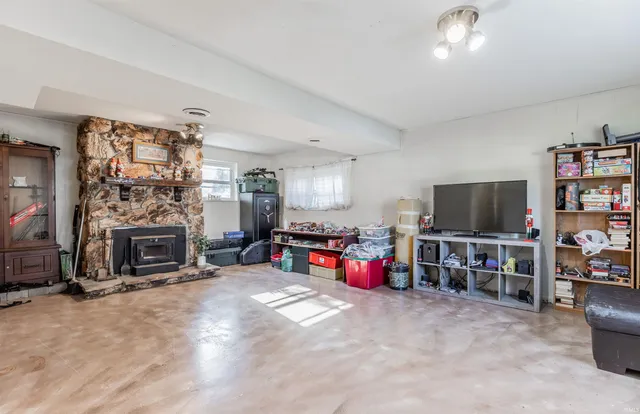 $240,000 | 7518 Meadowview Drive, Evansville, IN 47710