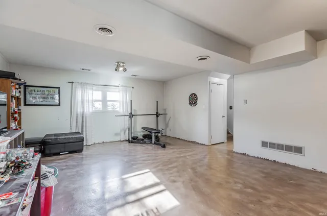 $240,000 | 7518 Meadowview Drive, Evansville, IN 47710