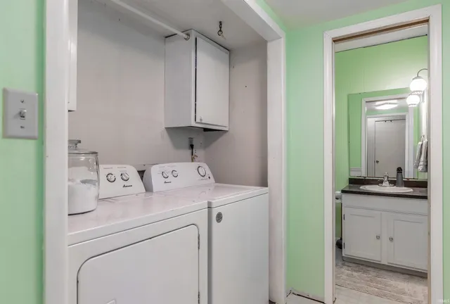 $240,000 | 7518 Meadowview Drive, Evansville, IN 47710