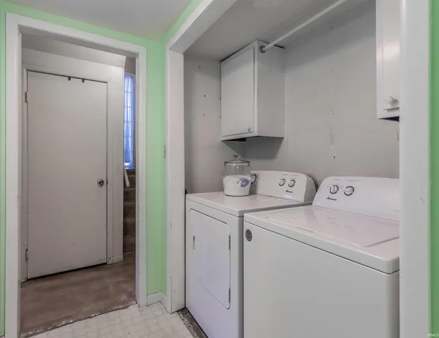 $240,000 | 7518 Meadowview Drive, Evansville, IN 47710