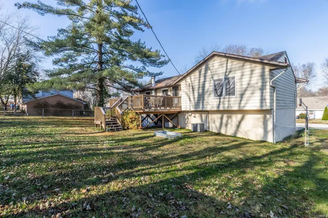 $240,000 | 7518 Meadowview Drive, Evansville, IN 47710