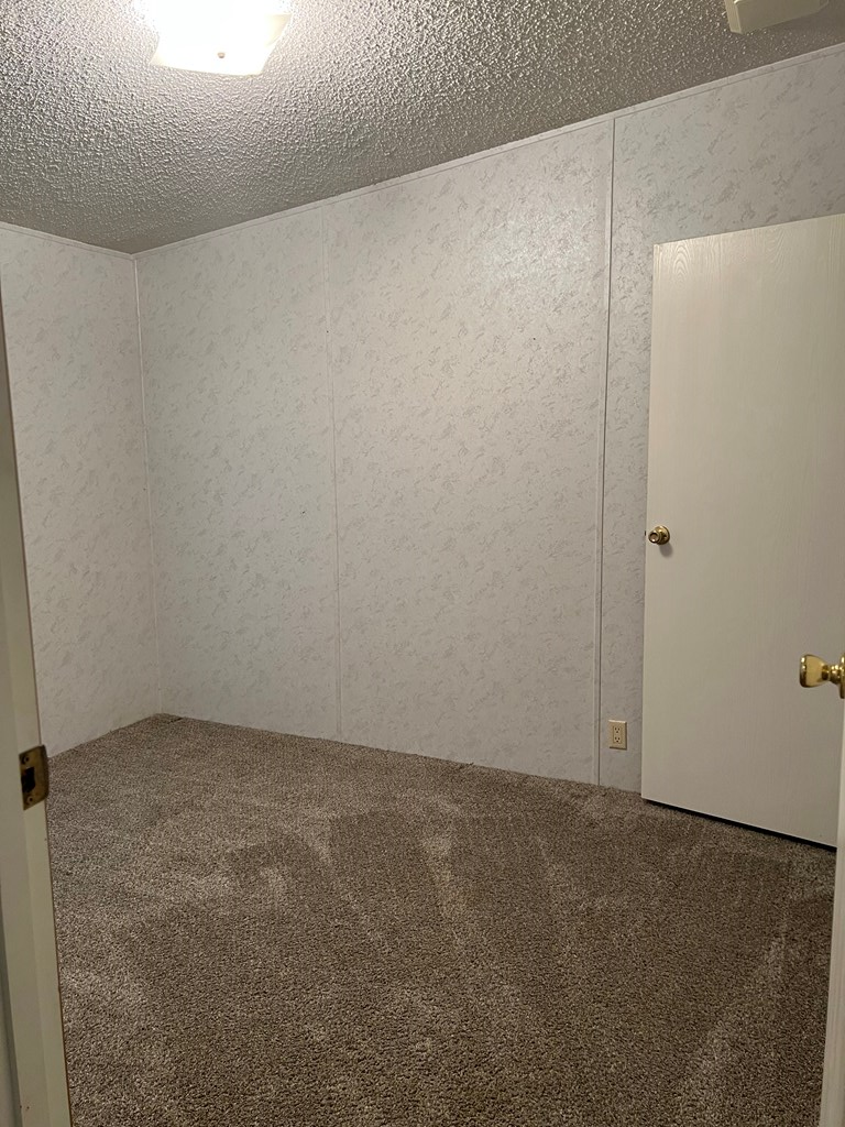 905 Hubbard Road Newton, AL 36352 - Photo 10 of 13 Bedroom 3