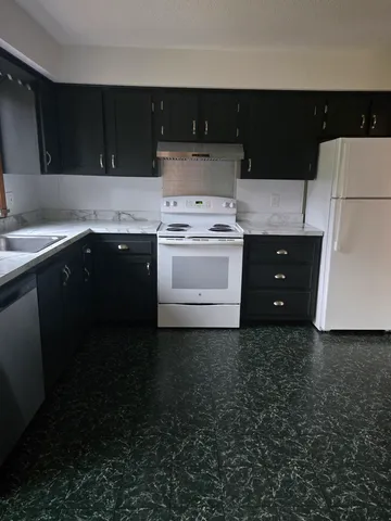 $2,200 | 48 River Road, Mansfield, CT 06250