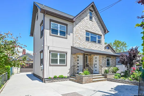 $1,860,000 | 202-45 Rocky Hill Road | Bayside Manor