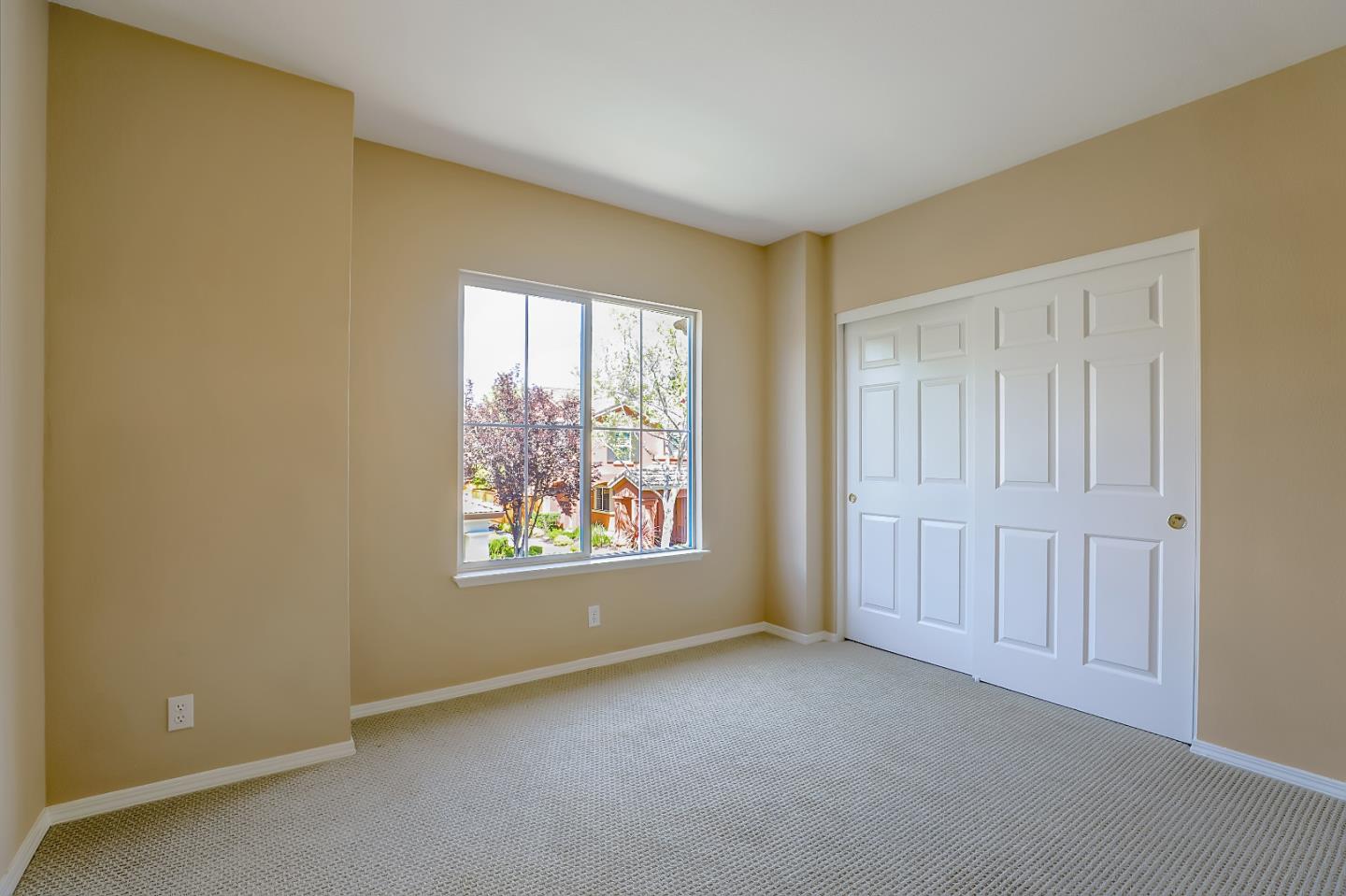 504 Weiner Way San Ramon, CA 94582 - Photo 29 of 41 an empty room with windows and closet
