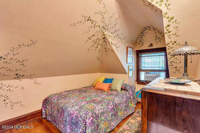 116 Washington Avenue Spring Lake, NJ 07762 - Photo 22 of 26 a bedroom with a bed and a window