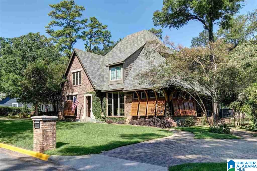 1012 Irving Road Birmingham, AL 35209 - Photo 2 of 50