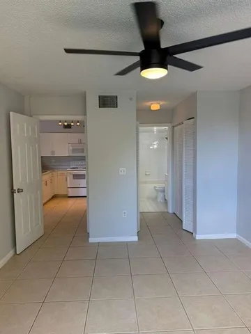 $1,850 | 4808 North State Road 7, Unit 204, Pompano Beach, FL 33073